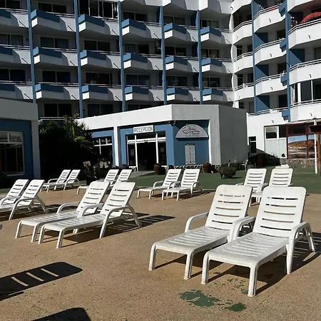 Adranik Golf Apartment