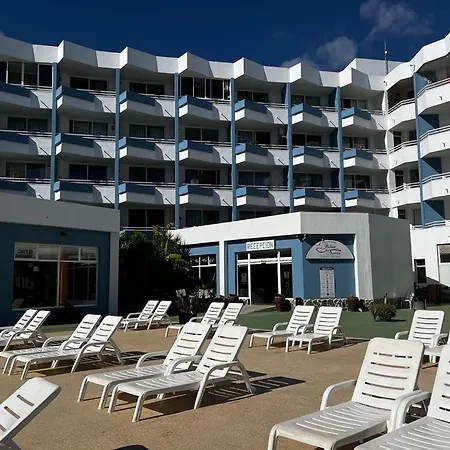 Adranik Golf Apartment *